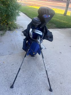 Junior Golf Club Set with Stand Bag $100