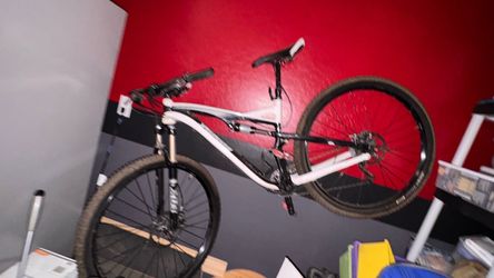 2017 specialized camber 29 r