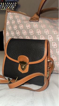 Vintage early 2000 Dooney and Burke bag amazing condition like new cash only