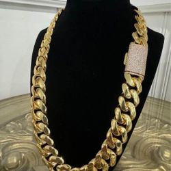 14k Miami Cuban Link chain 