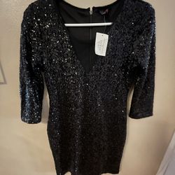 Bestido Guess De Lentejuela  Size M$30 
