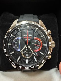 Seiko Men’s Quartz 44mm Chronograph Watch New In The Box