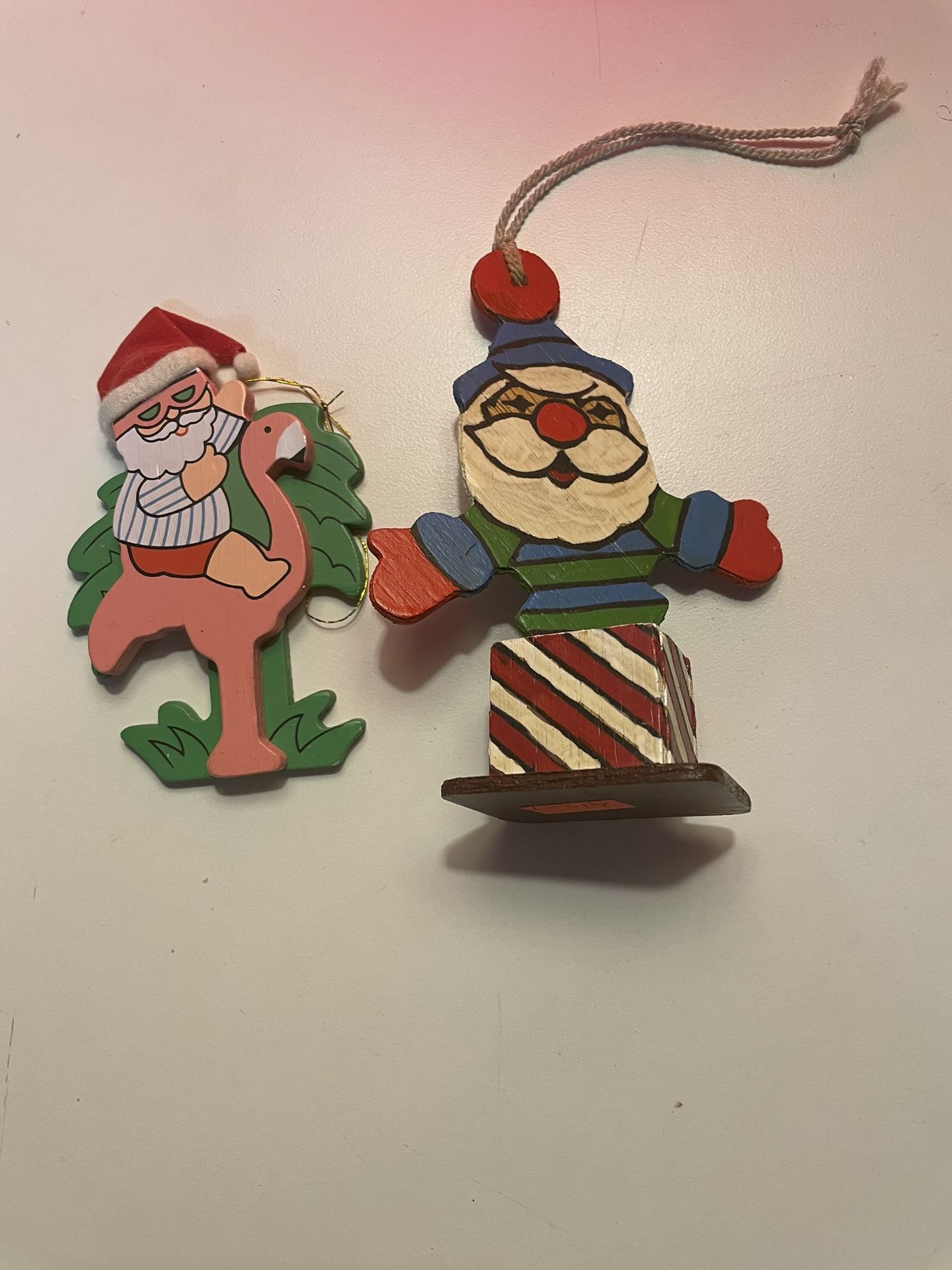 Vtg Hand Painted Flat Wood Christmas Ornaments