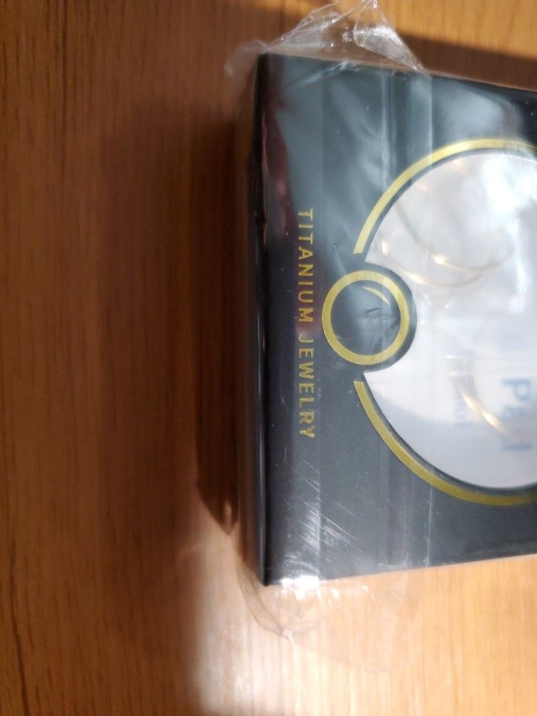 Titanium Earings 3 Pair Box