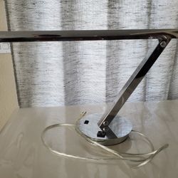Desktop Lamp With Outlet Ports
