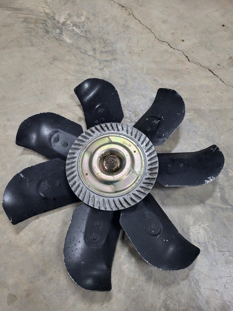 Clutch Fan Off A 1969 Camaro