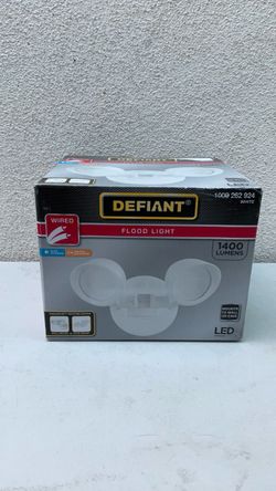 Defiant Wired LED Flood Light 1400 Lumens