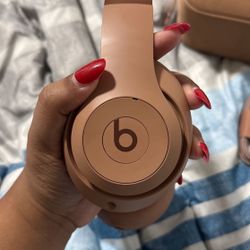 Beats Studio Pro x Kim Kardashian