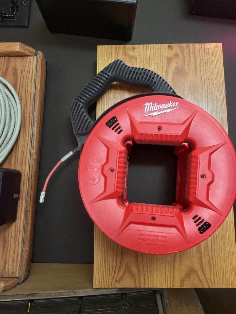 Milwaukee 100ft Fish Tape