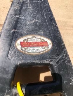 Old Town Discovery 158 canoe w paddles