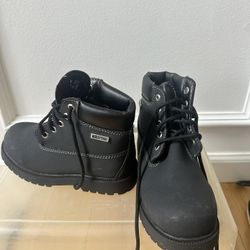 **Like-New Boys' Black Waterproof Construction Boots**