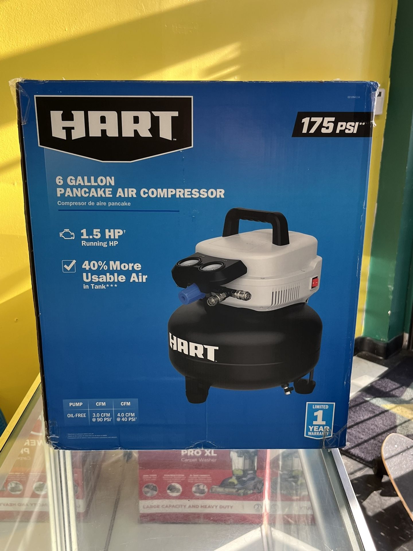 Hart 6 Gallon Pancake Air Compressor (Brand New)