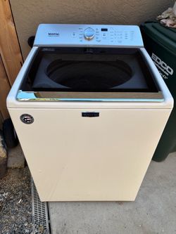 Lavadora Maytag digital