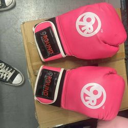 9 Round Boxing gloves 