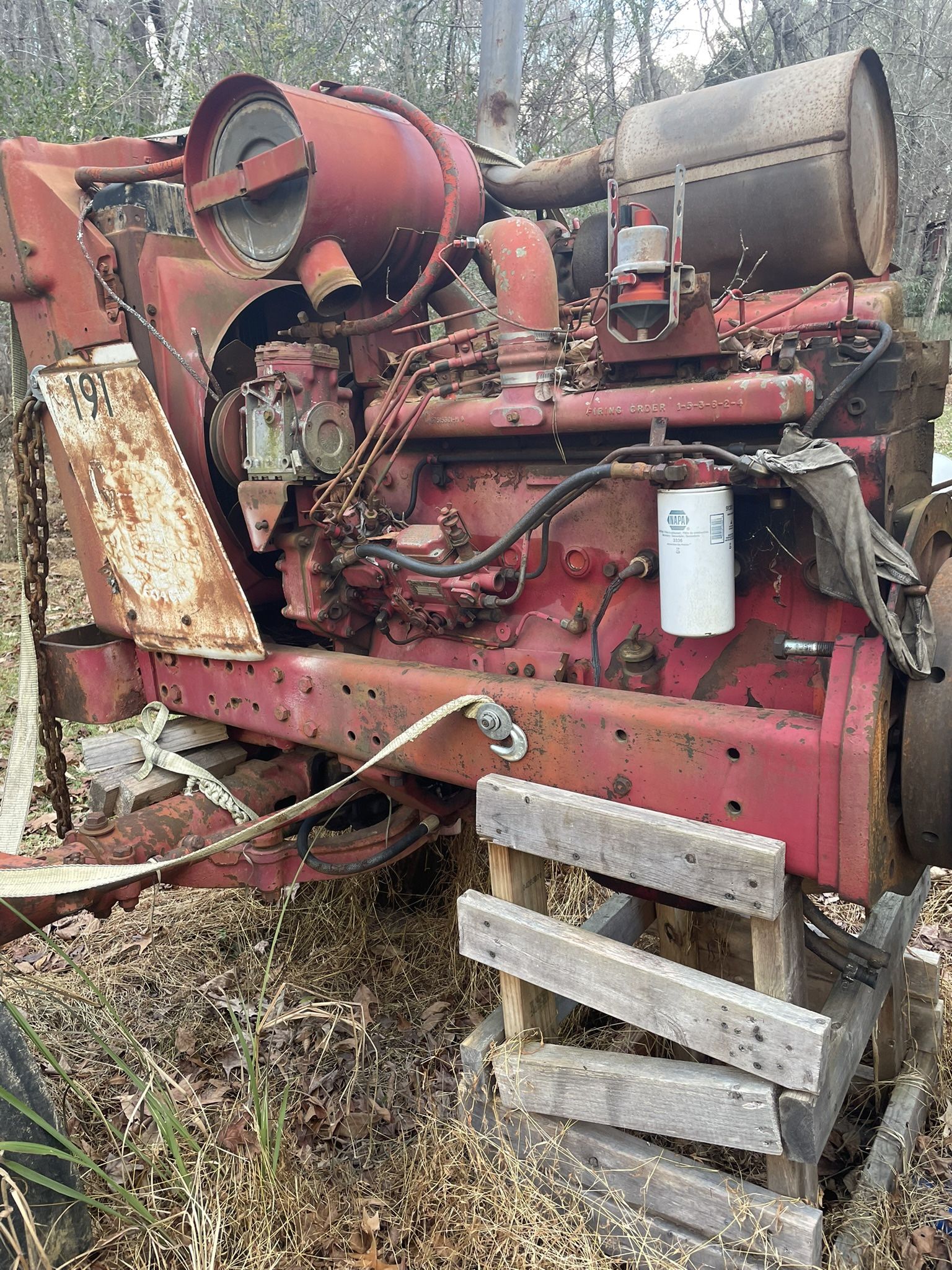 DT 414 Tractor Engine