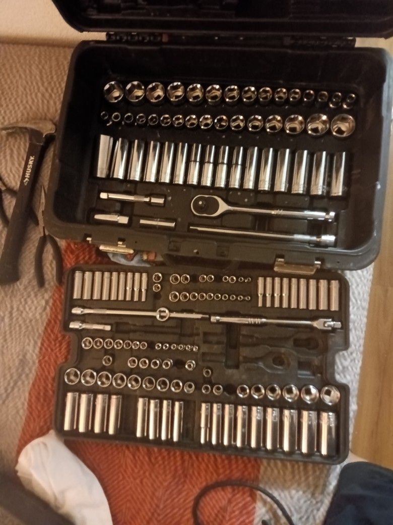 Socket Wrench Set