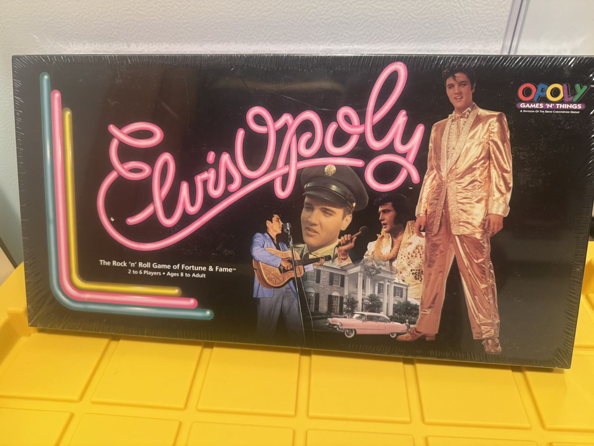 Elvisopoly MONOPOLY Elvis Presley Edition Rock 'N' Roll Board Game
