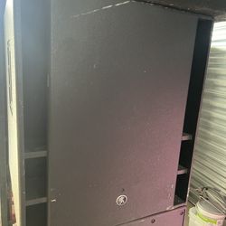 2x Mackie Thump18S 1200W 18" Powered Subwoofer