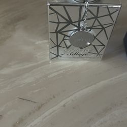 Club De Nuit Sillage