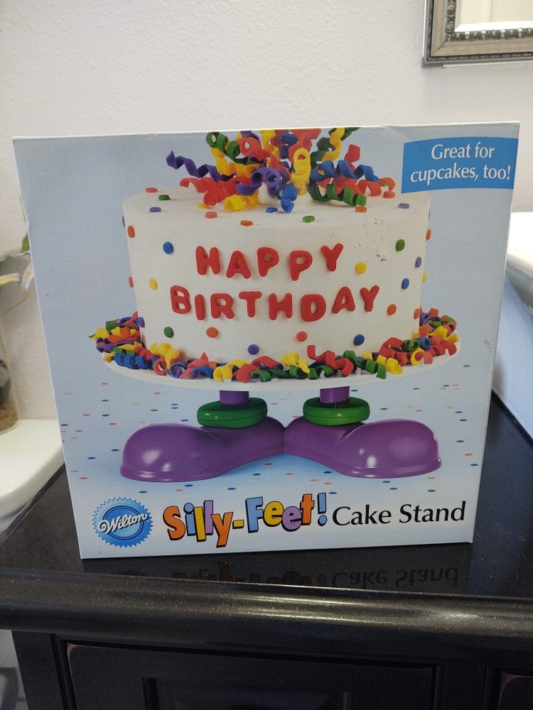 Wilton Silly Feet Cake Stand New