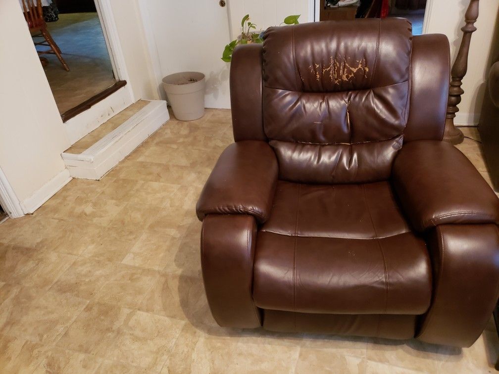 Leather Recliners(Sofa, Loveseat, Rocker Recliner) for Sale in