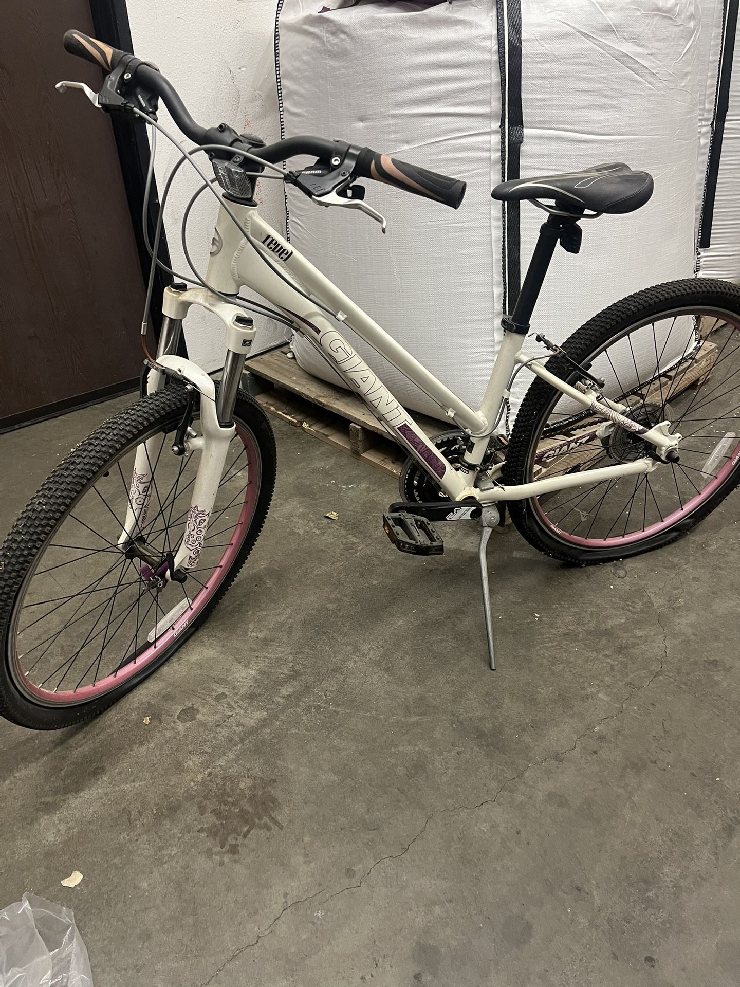 Giant Mountain Bike
