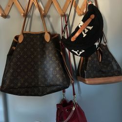 Louis Vuitton Bundle 
