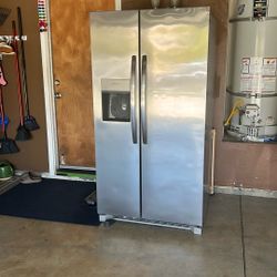 Frigidaire Stainless Steel Refrigerator Works Great