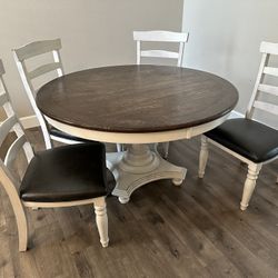 Round White Farmhouse Style Kitchen Table 