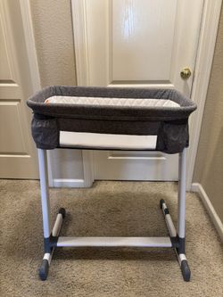 Simmons Bedside Bassinet