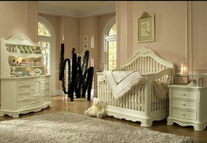 Baby Crib / Dresser 