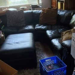 3 Pc  BLACK leather Sectional Couch 275 Obo