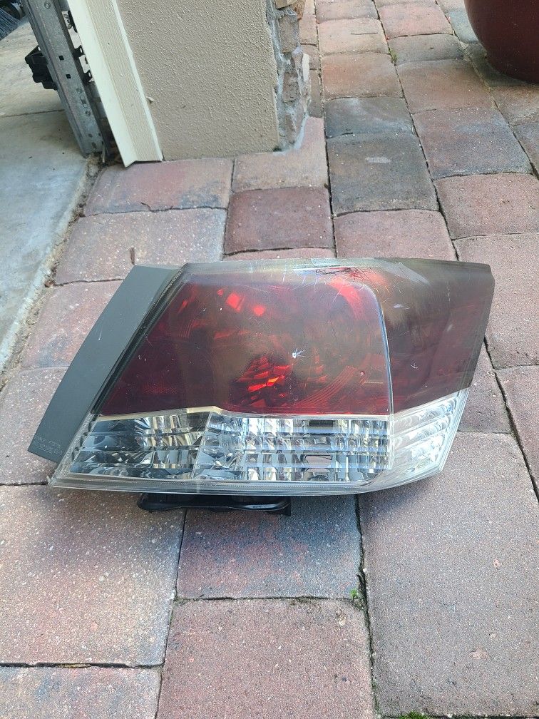 Free 2010 Honda Accord Taillight