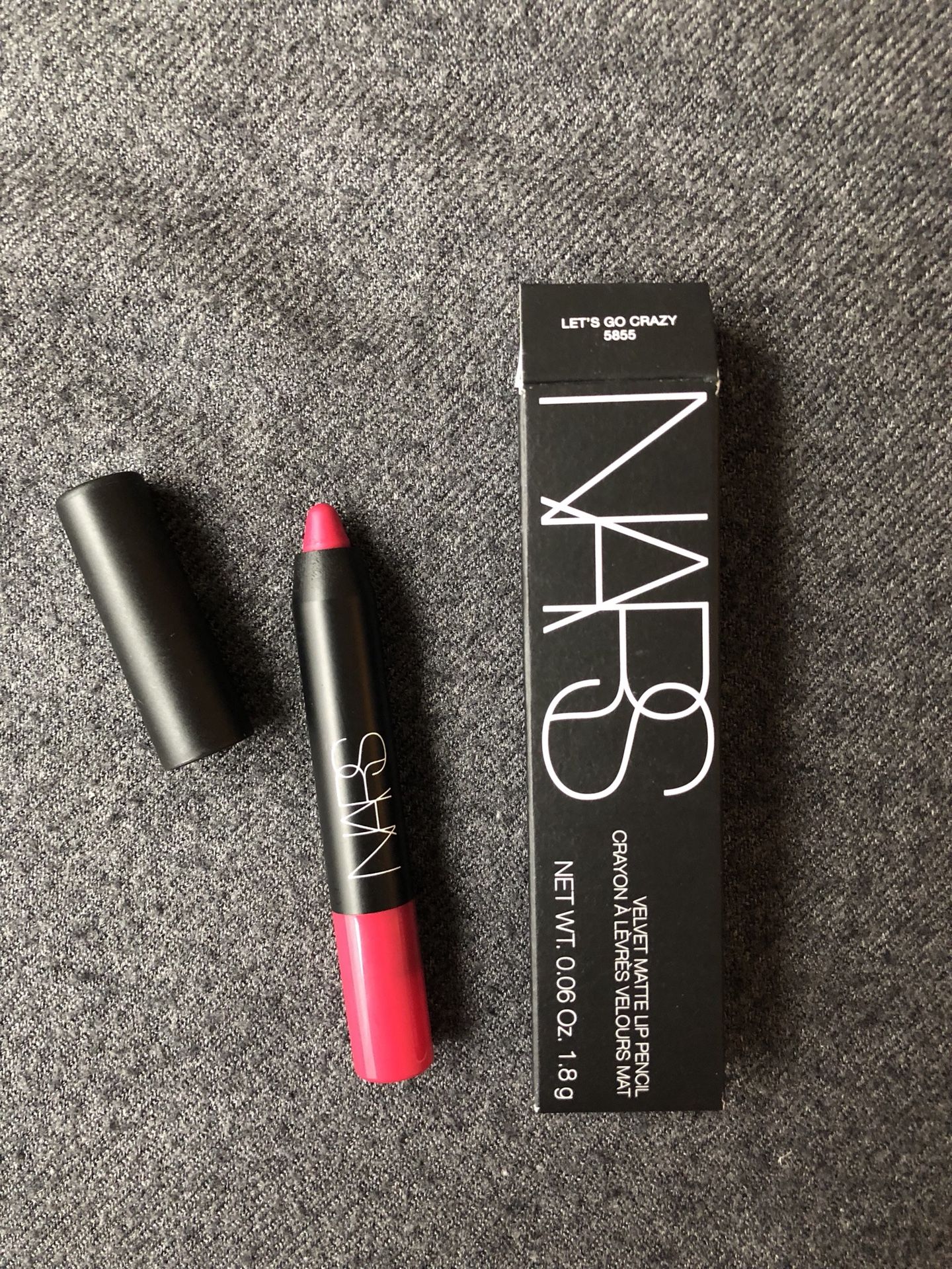 NARS Velvet Matte Lip Pencil color 5555-Let’s Go Crazy