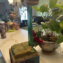 Flower holder for decorations