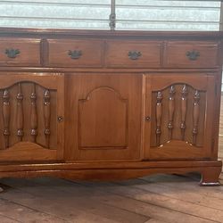 Dresser