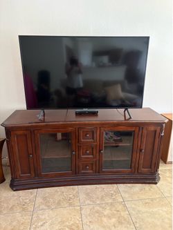FREE FURNITURE!  NEW SOFA