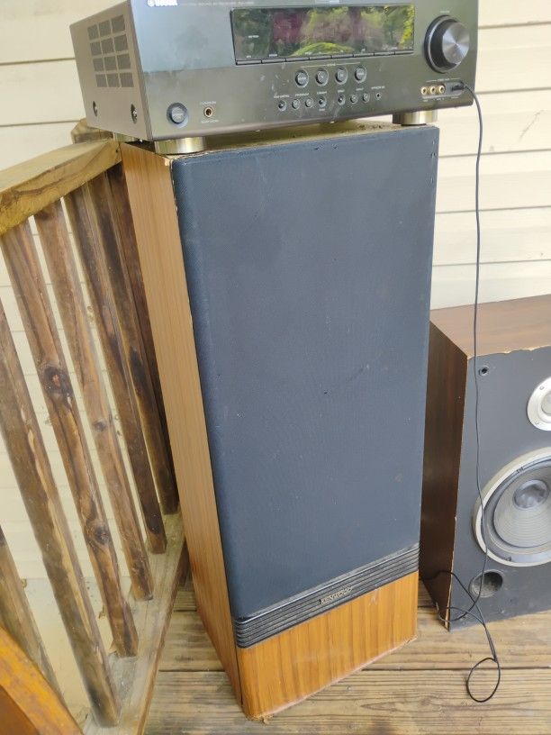 Yamaha Stereo System
