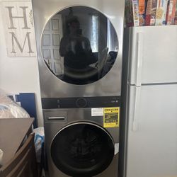 LG  WASHER AN DRYER