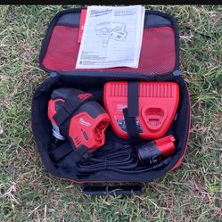 M12 Palm Nailer Milwaukee 