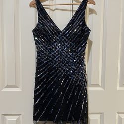 Sean Collection Sparkly Mini Cocktail Dress Size 10, Black w/iridescent sequins and beading