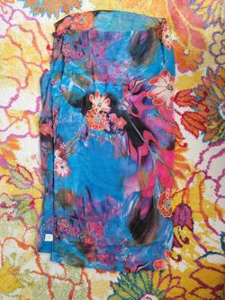 Beautiful Colorful Floral Scarf NWOT Approx 44"x70"