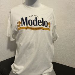 Modelo Shirt