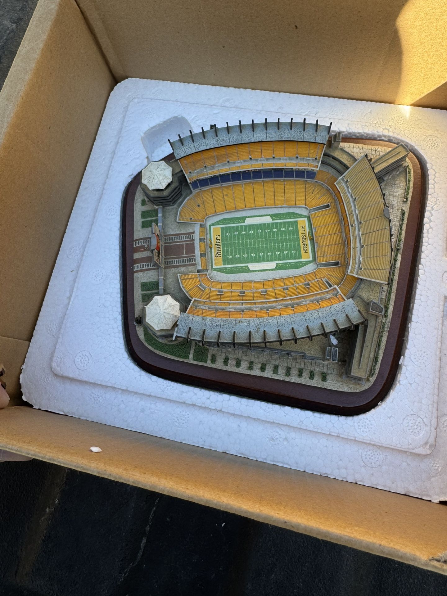 Danbury Mint Stadium NFL Heinz Field Pittsburgh Steelers Football