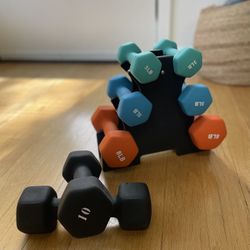 Dumbbells - 3 - 10lbs + Stand 