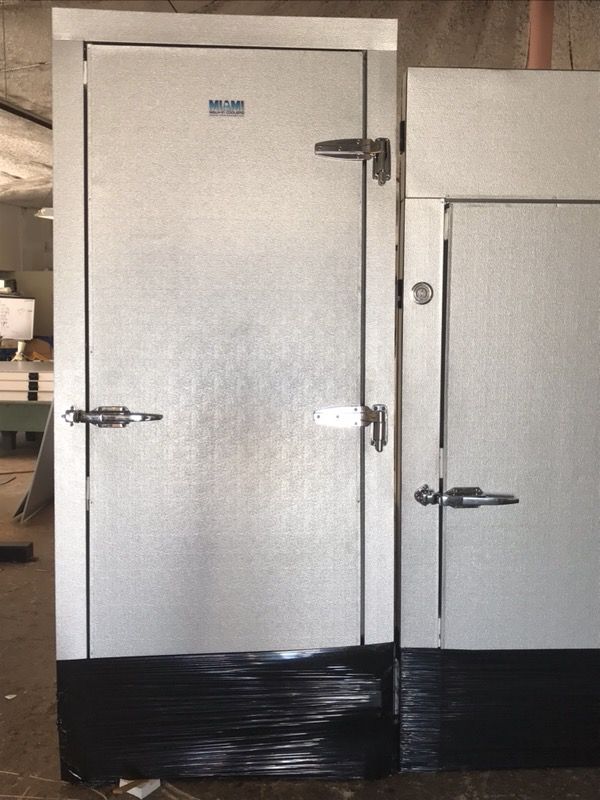 Walk in cooler walk in freezer refrigeration