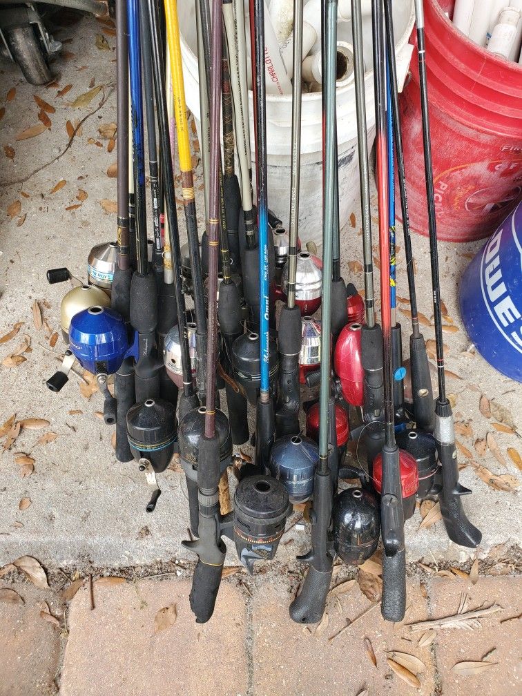 Bundle Of 25 Fishing Poles