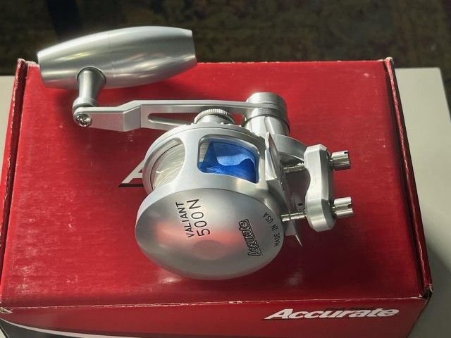 Accurate Boss Valiant BV2-500N-SPJ Slow Pitch Jigging Fishing Reel
With Power Handle