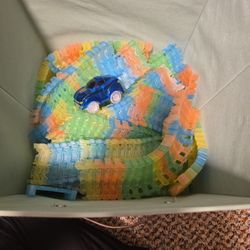 Flexible Racetrack With 1 Car