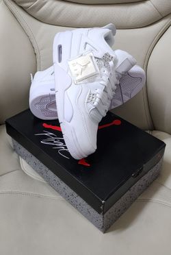 Jordan 4 Retro